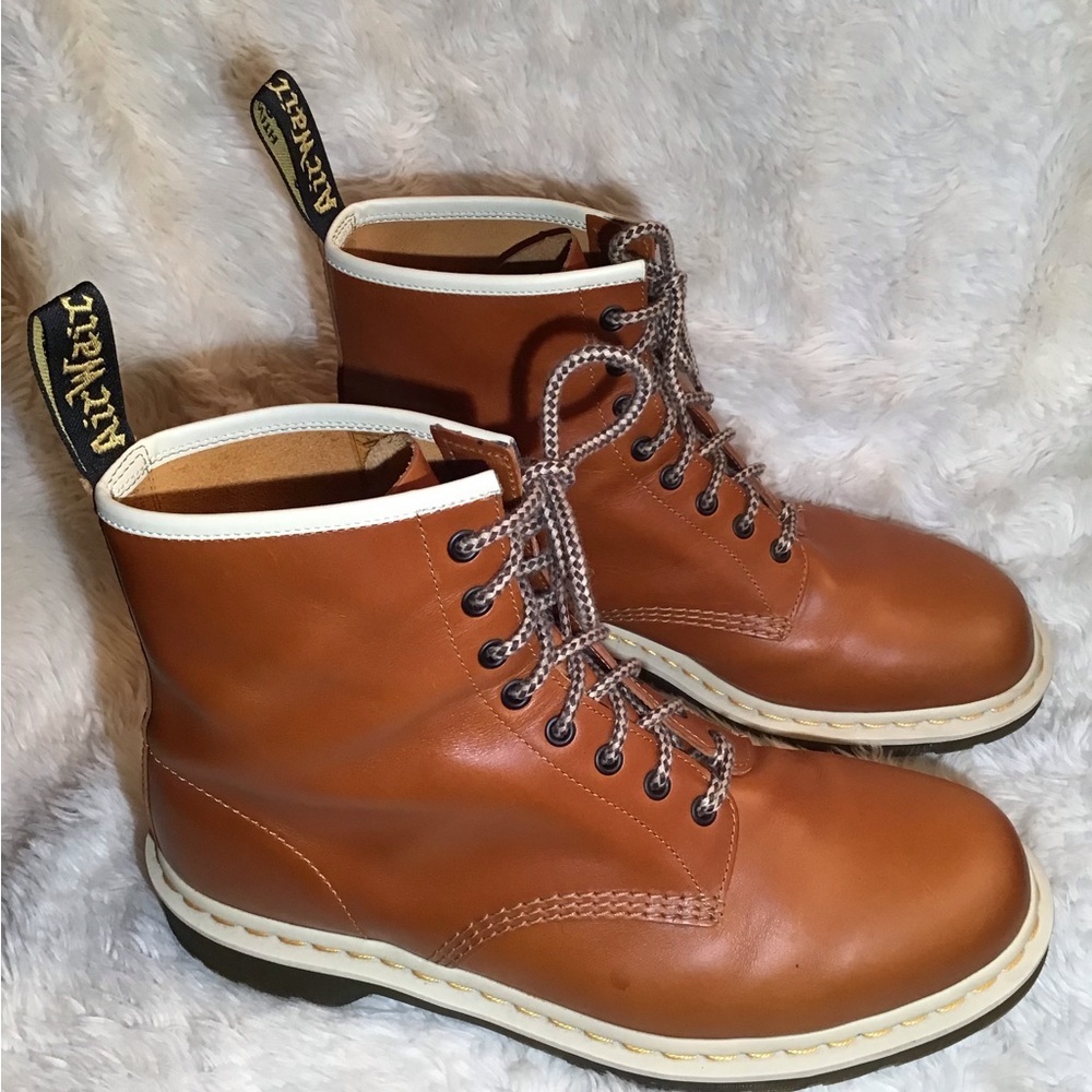 Dr martens analine Mens  brown smooth leather boots size 13